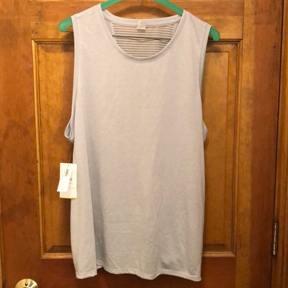 Old Navy Tops - Old Navy workout top